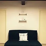Niki O. *