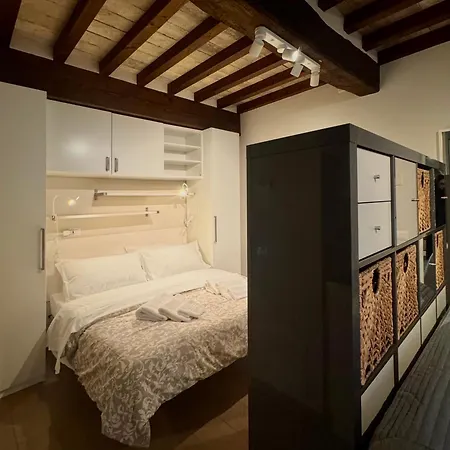 Niki O. Apartament *