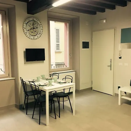 Niki O. Apartamento Parma